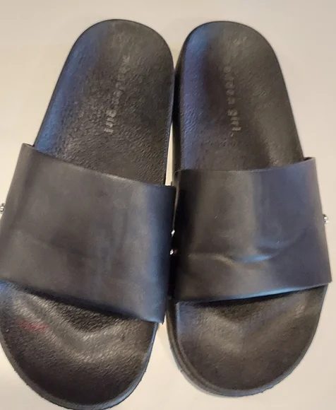 FINAL PRICE🔥Madden Girl sandals🩴black (7) - Picture 9 of 13